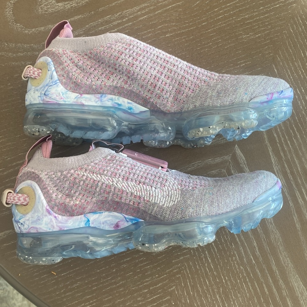 New women’s Nike shoes